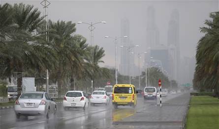 الإمارات تشهد أكبر كميات أمطار خلال 75 عاماً