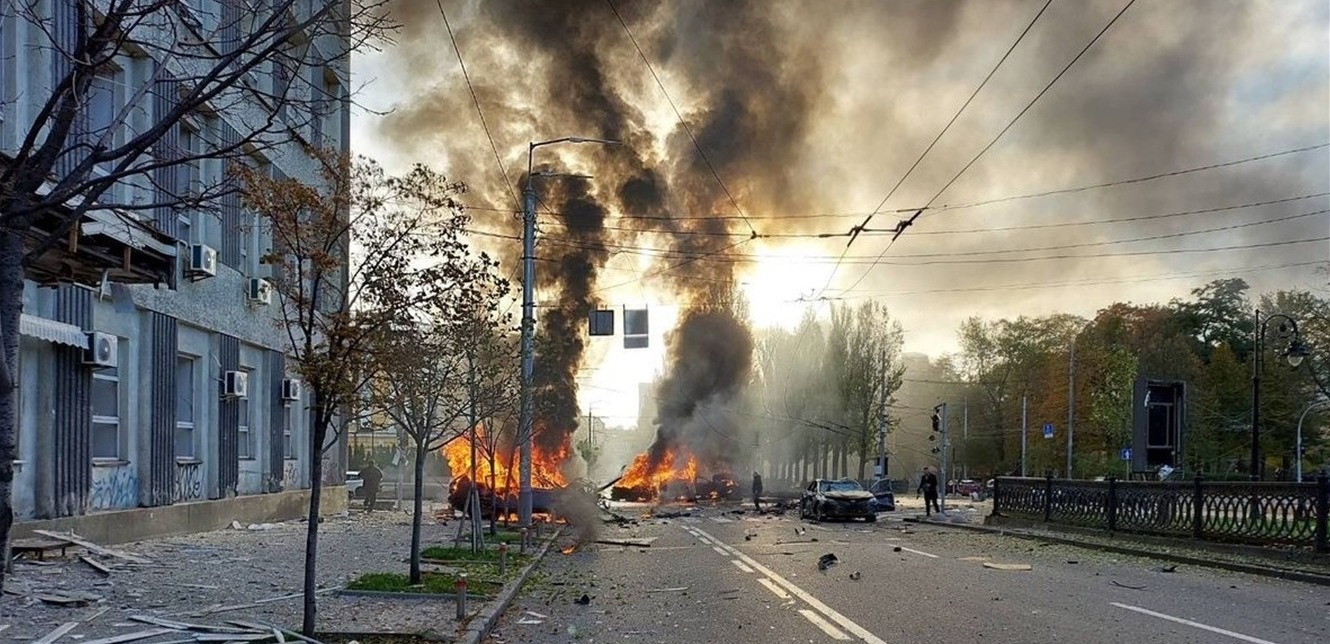 Explosions rock the Ukrainian capital, Kiev