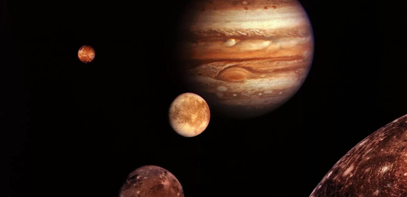 The discovery of a solar system with its planets (video)