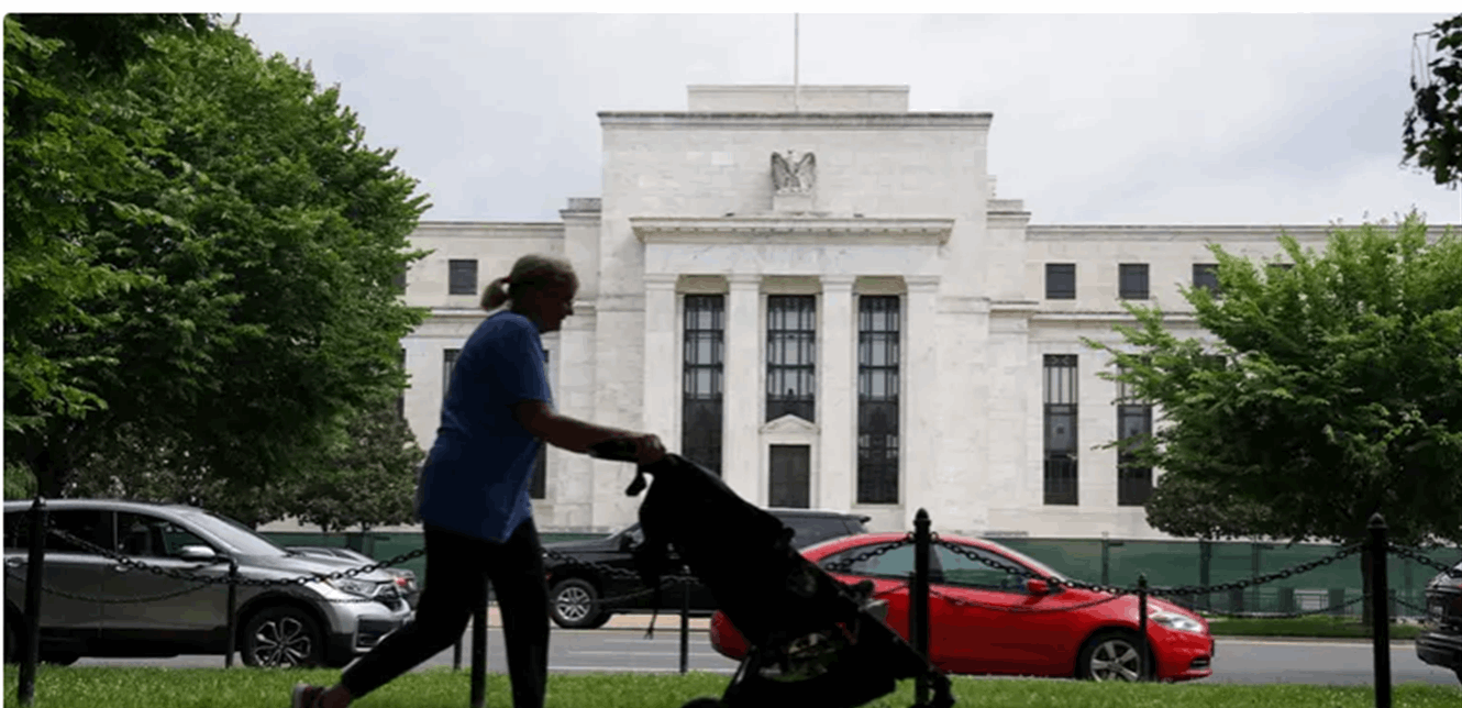 The International Monetary Fund talks about rebalancing the US economy