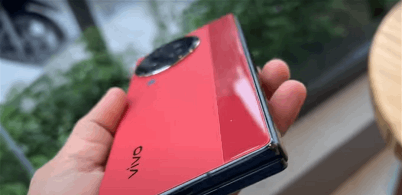 Introducing the vivo X Fold2: A Stylish and Powerful Foldable Smartphone