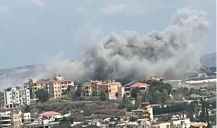 بالصور.. بلدة لبنانية تتعرّض لقصفٍ عنيف!