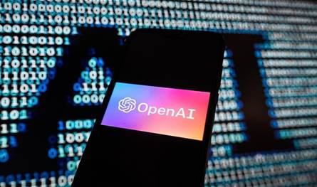 OpenAI تخطط لتطوير جهاز محمول يعمل بالذكاء الاصطناعي… هل يحل محل الهواتف الذكية؟